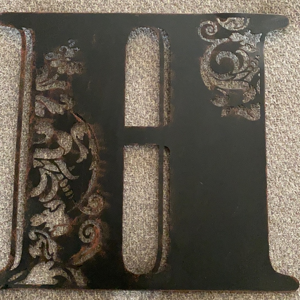 Metal letter H